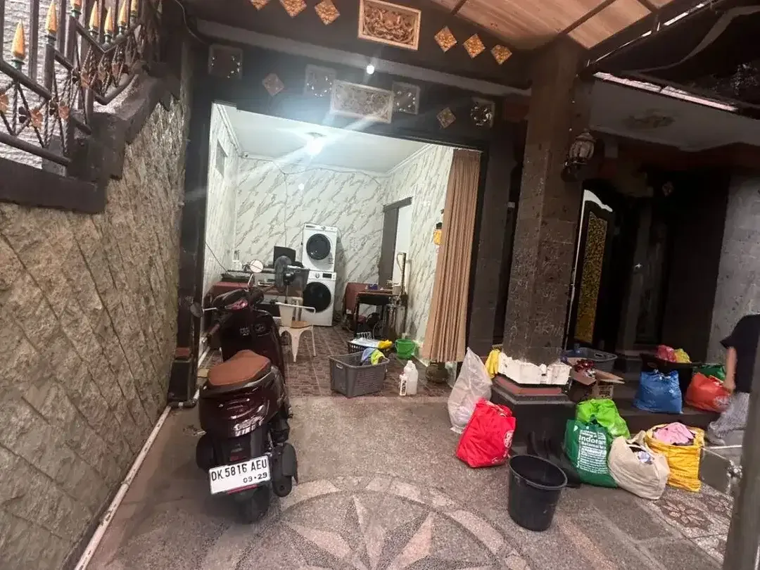 Rumah 2Lantai Dekat Pusat Kota Jl Moh Yamin Renon Denpasar - Image 3 of 10