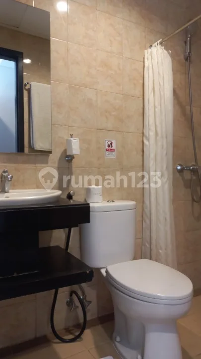 Apartemen 3 Bedroom Dekat Pantai Kuta Pusat Kuliner Dewi Sri Sunset Road Dan Bandara - Image 3 of 4