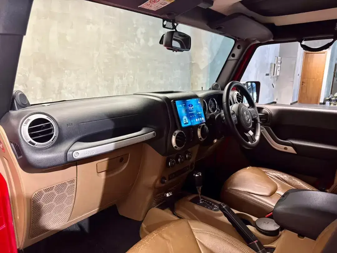 JEEP WRANGLER RUBICON 3.6L 4 DOOR 2014 - Image 4 of 10
