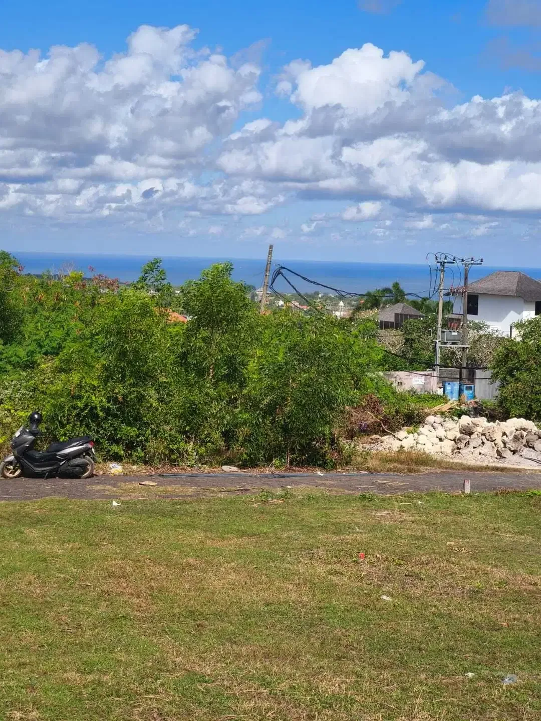 Tanah ocean view 262m² lingkungan villa Airis Ungasan Badung Bali - Image 1 of 7