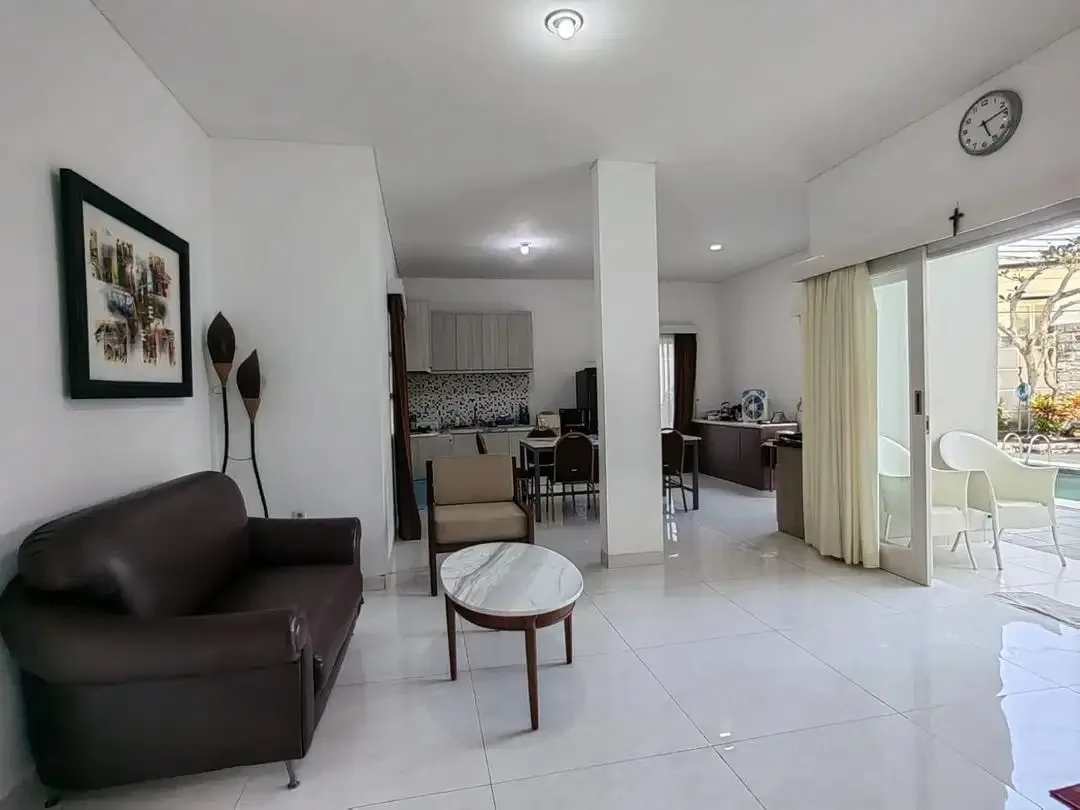 Villa Strategis dekat Pantai Jimbaran - Image 4 of 10