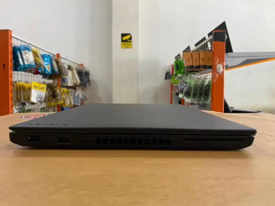 Lenovo ThinkPad T470 Core i7Gen7 Ram 16GB SSD 256GB Slim Mulus - Image 6 of 10