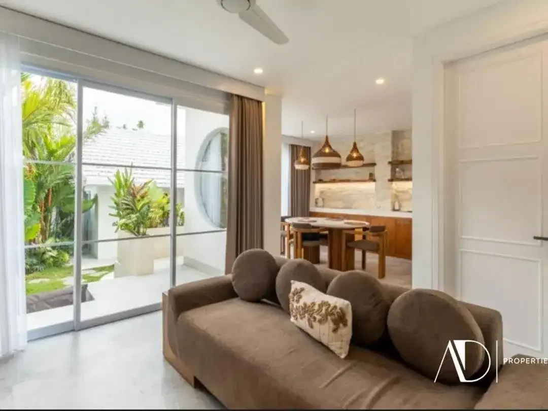 LEASEHOLD 32 YEARS | BRAND NEW 2-BEDROOM SMART VILLA IN CANGGU - Image 5 of 10