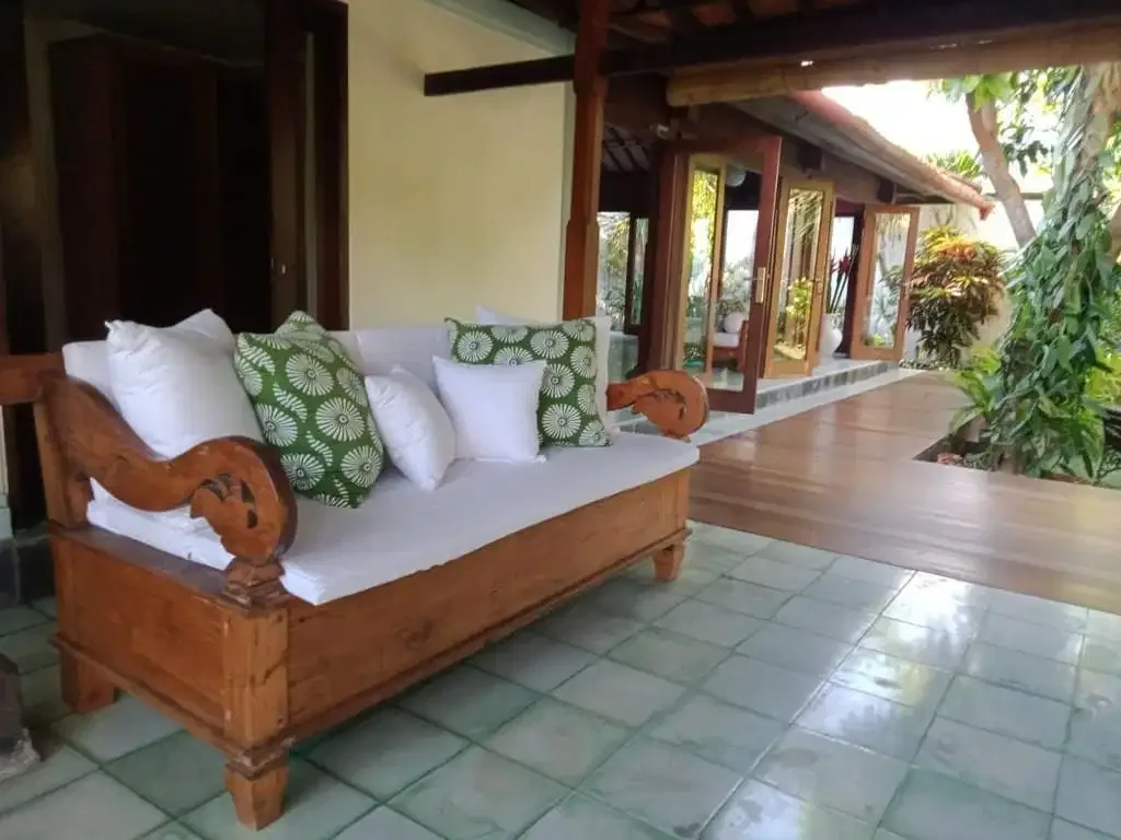 BALI TRADITIONAL STYLE VILLA WALKING DISTANCE TO SANUR BEACH BALI - Image 7 of 10