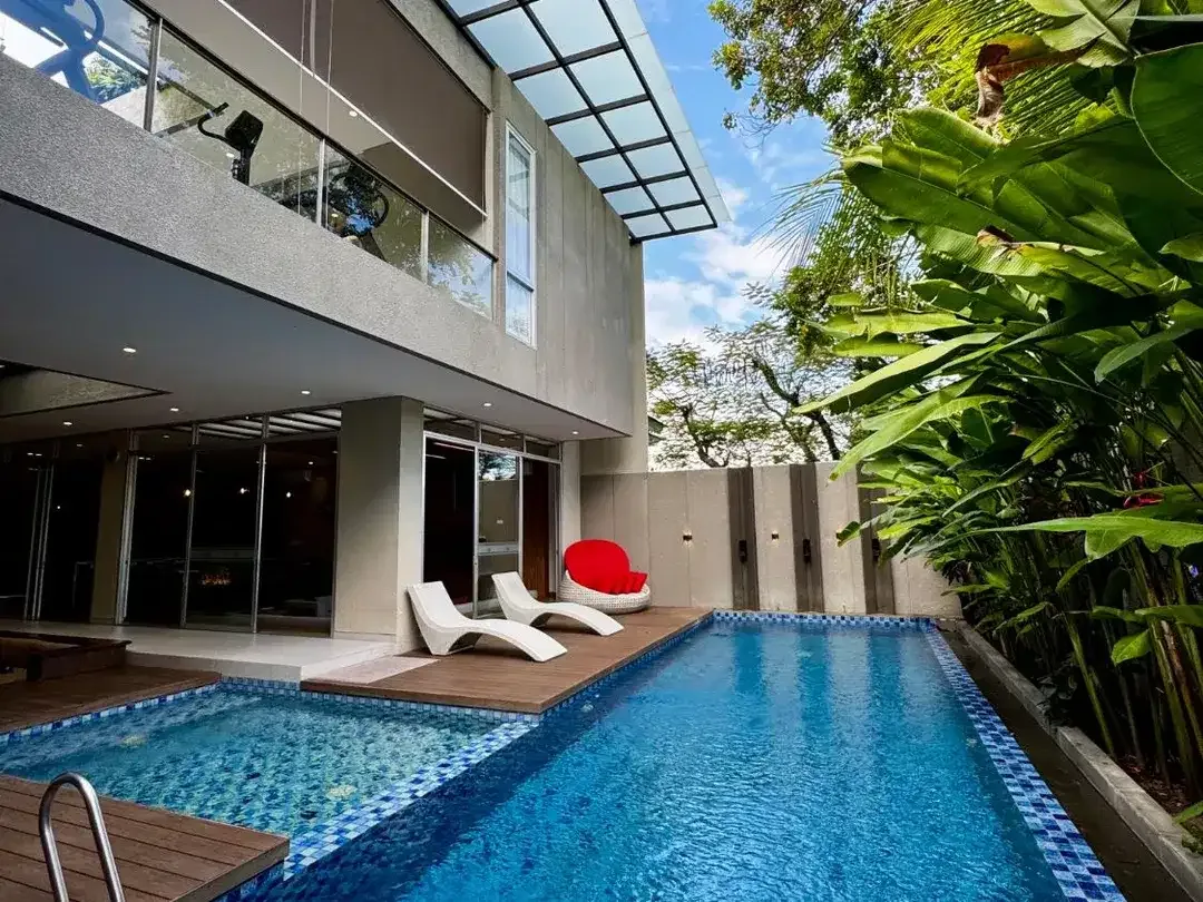 Villa Modern Jimbaran Badung - Image 1 of 10