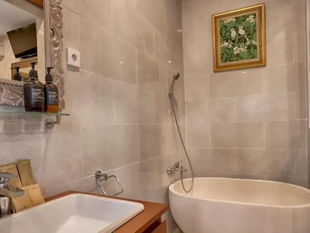 Jual Cepat Murah Hotel Resort Mewah di Ubud Gianyar Bali Indonesia - Image 5 of 10