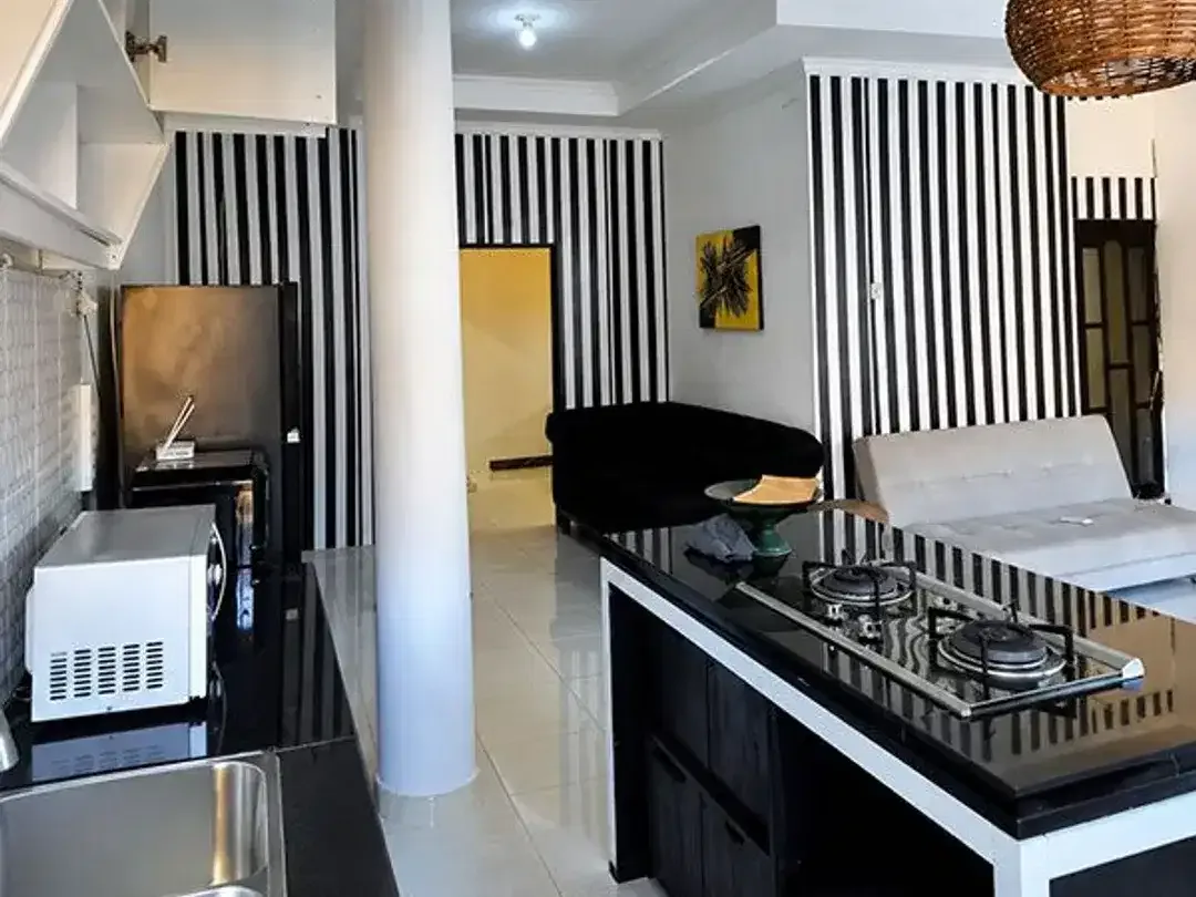 [AMS-054.AGH]  Dijual Rumah 2 lantai 3 Kamar Super Strategis - Perum Dalung Permai Badung - Image 3 of 9