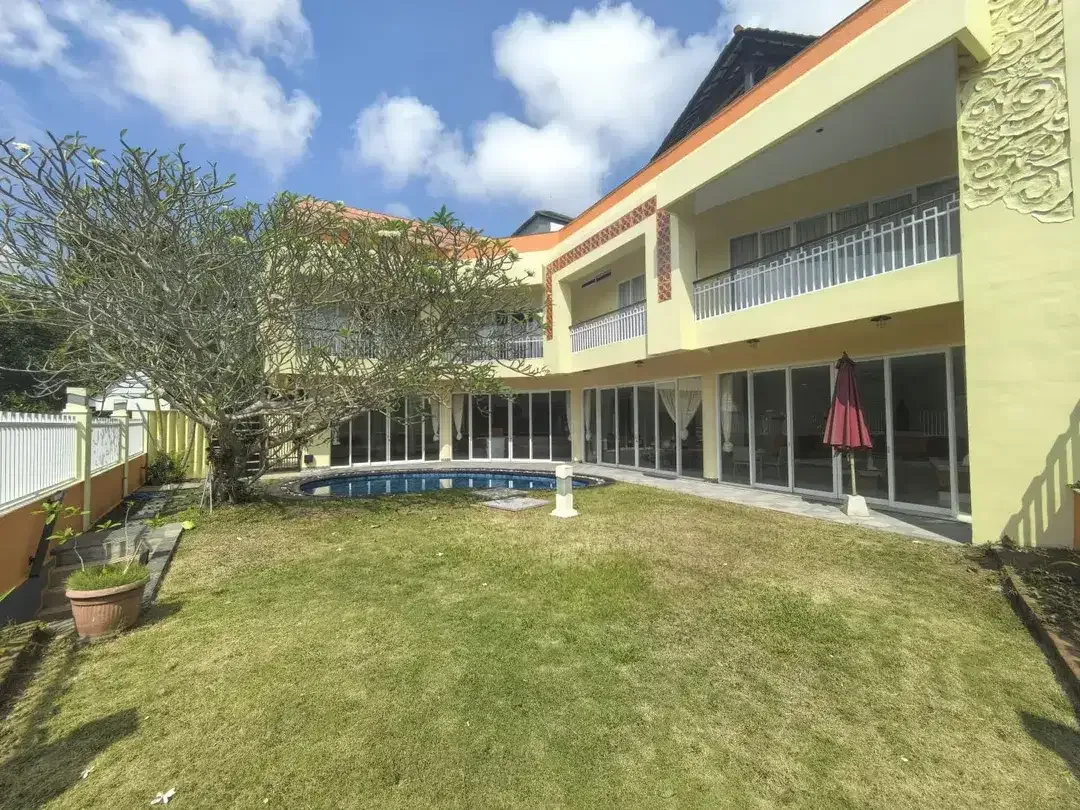 Dijual Villa Modern with Ocean View One Gate System di Pecatu, Uluwatu. - Image 1 of 10