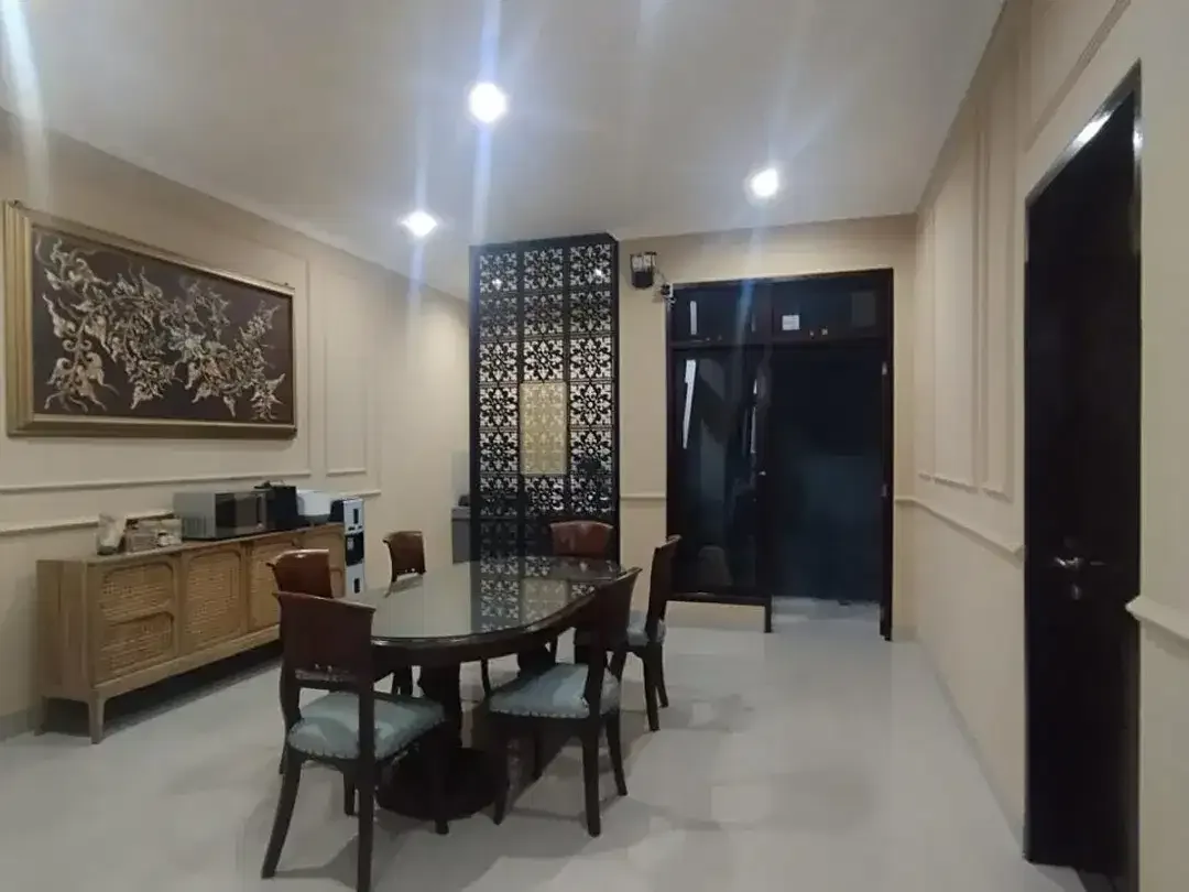 DI JUAL RUMAH DI JIMBARAN KUTA BALI DEKAT PINTU TOLL NUSA DUA - Image 4 of 10