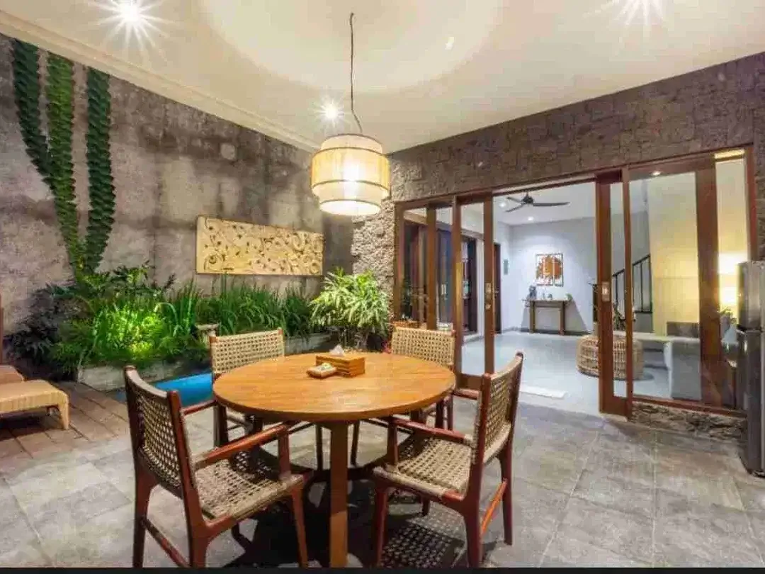 2 Unit Luxury Villa Furnished Batu Bolong Canggu - Image 3 of 10