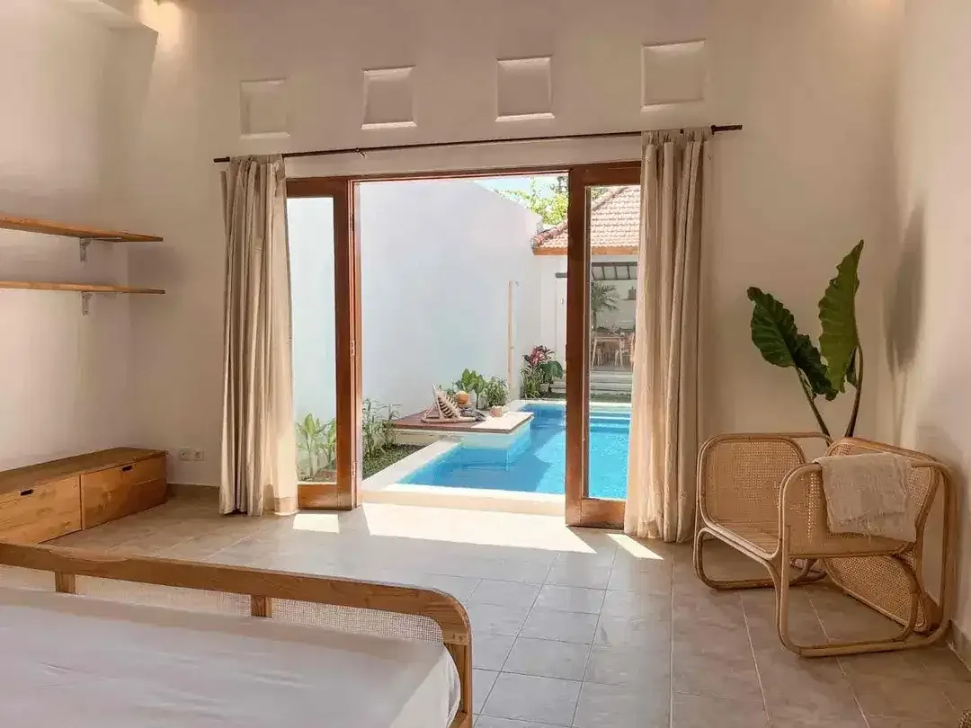 DISEWAKAN VILLA FURNISH PRIVATE POOL DI KEROBOKAN SL - Image 5 of 10