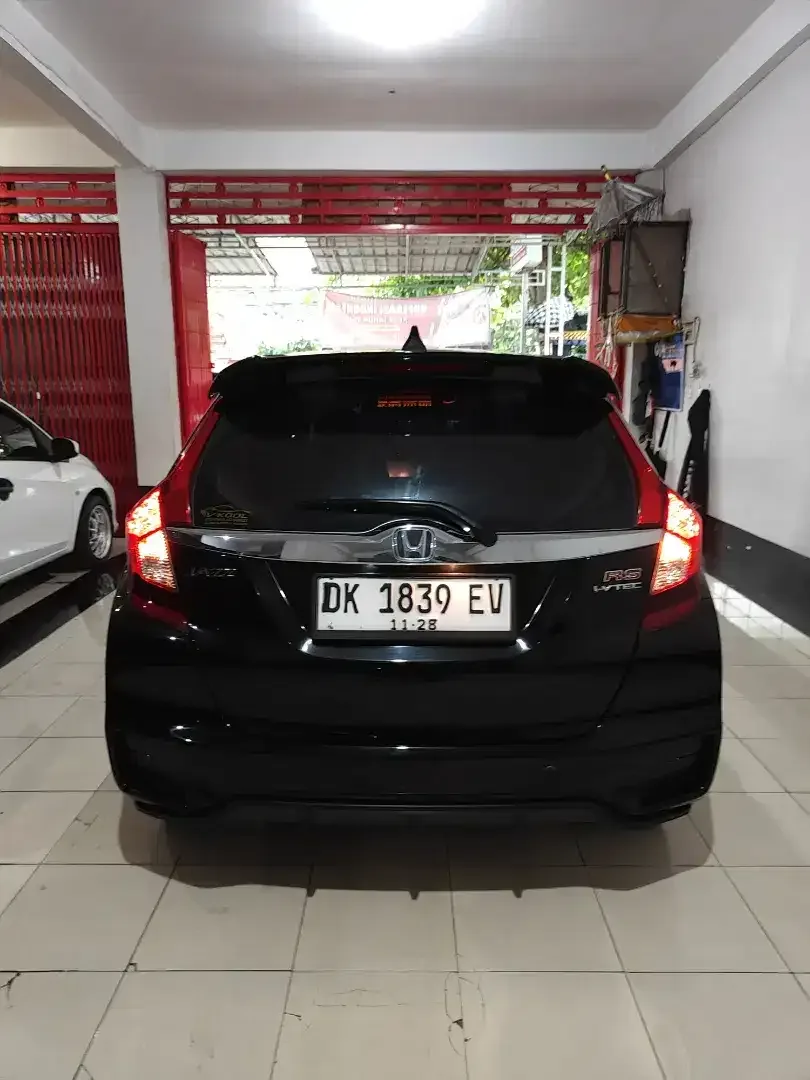 Honda Jazz GK5 2018 Automatic - Image 6 of 8