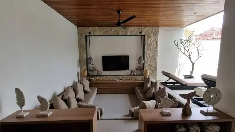 Dijual Villa Freehold Lokasi Strategis di Seminyak - Image 7 of 10
