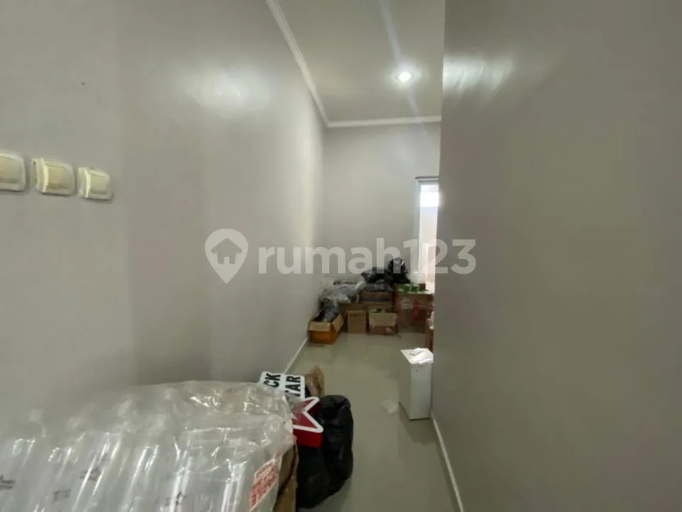 Ruko 2 Lantai di Mertasari Denpasar Selatan Dekat Sanur Siap Huni Akses Strategis Parkir Luas - Image 1 of 4