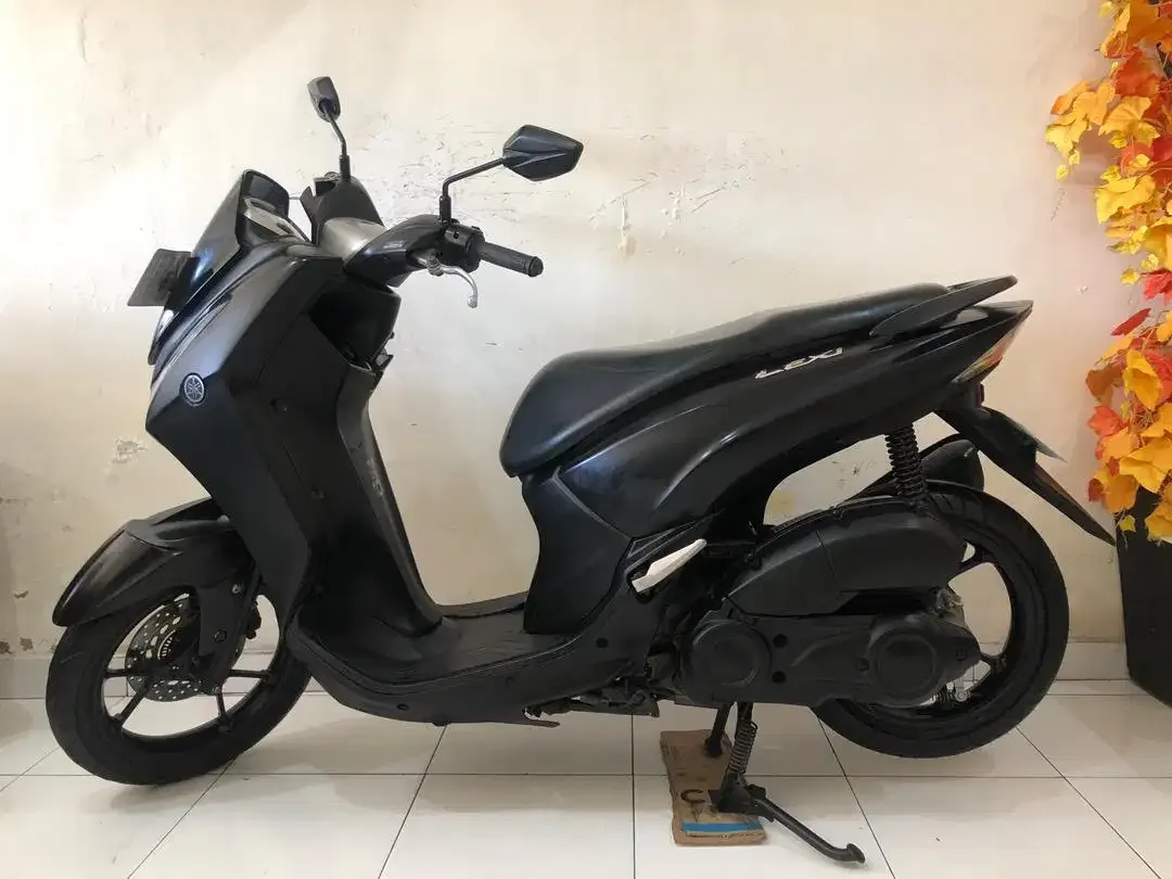 Yamaha Lexi Th.2018 Hitam!! - Image 2 of 10