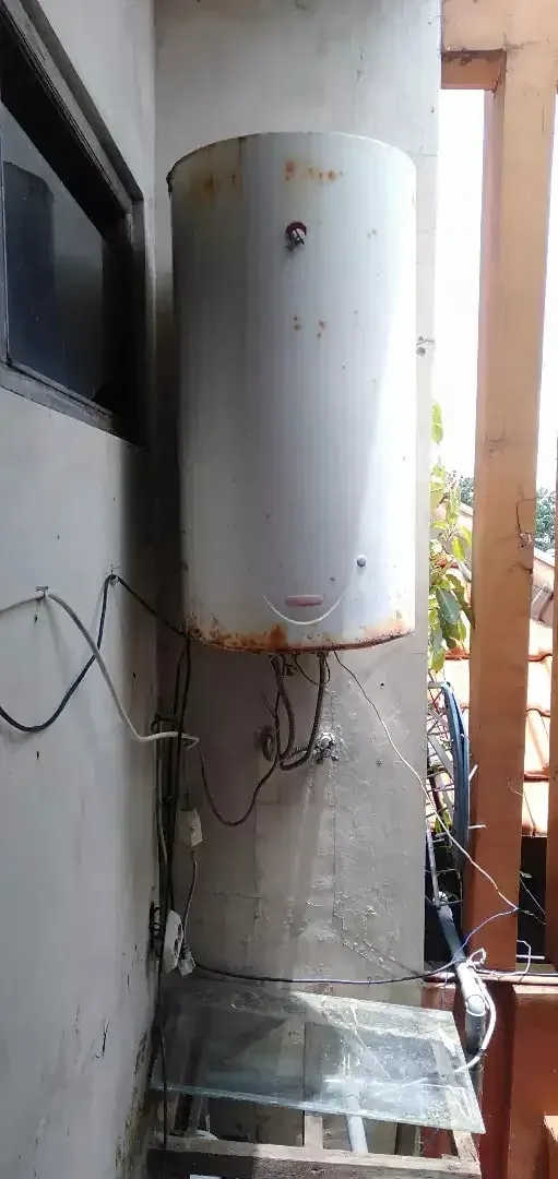 Tukang pompa air,kran patah,water heater, sumur bor, kloset duduk,dll - Image 4 of 5