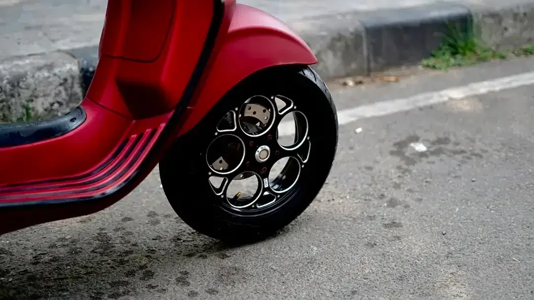 VESPA SPRINT 150 IGET 2017 MERAH MODIF - TERMURAH SEINDONESIA - Image 5 of 8