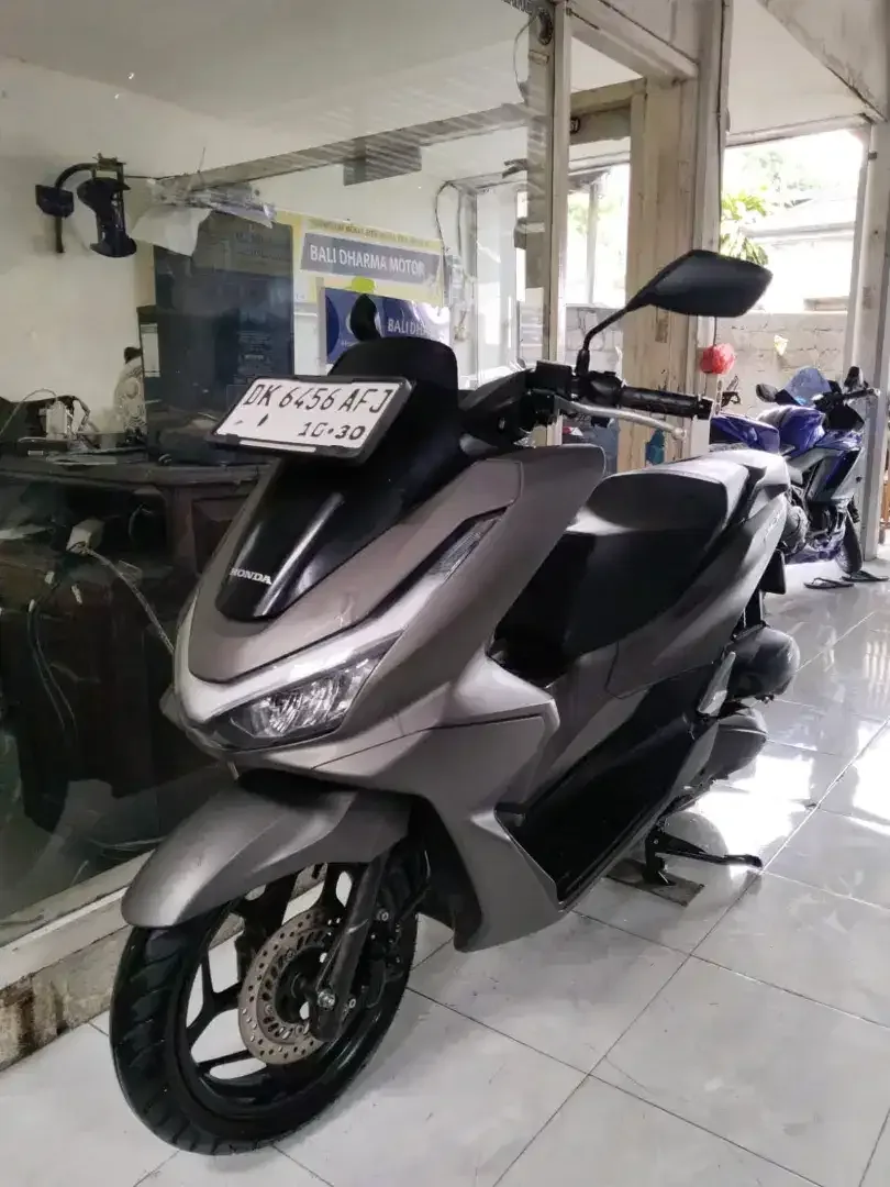 HONDA PCX 160 TAHUN 2025 PAJAK HIDUP SURAT LENGKAP - Image 1 of 7