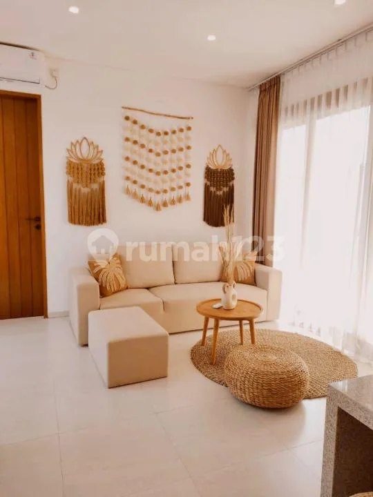 Villa SHM Desain Minimalis Dekat Pantai Kedungu - Image 3 of 4