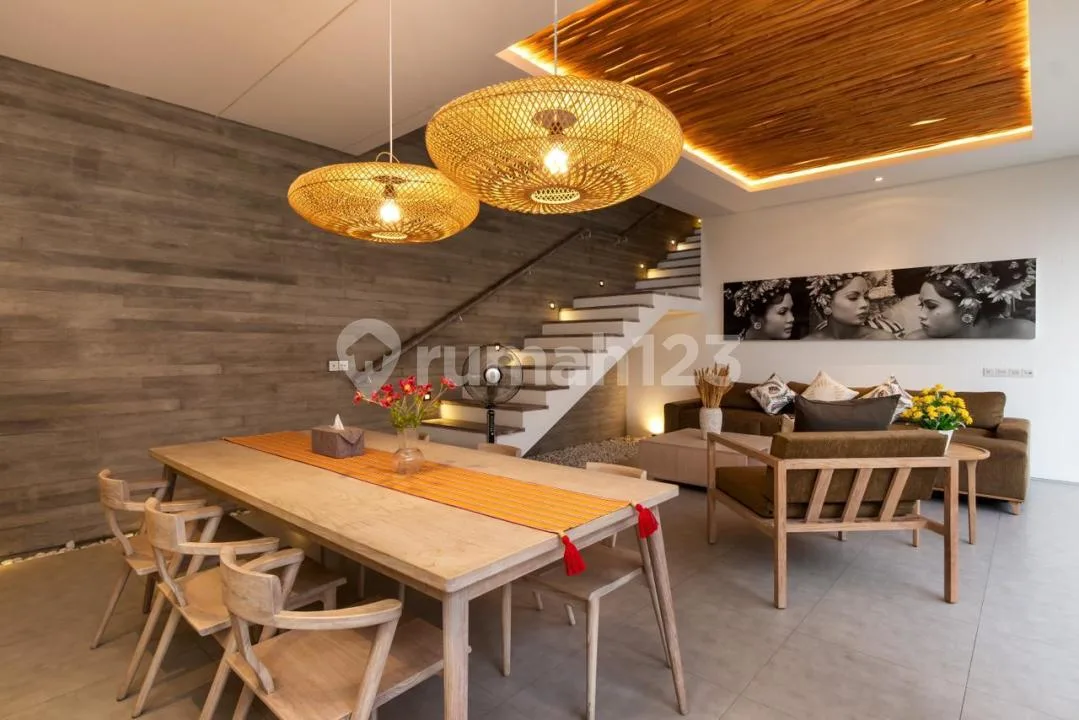 Villa Mewah 2 Kamar Lokasi Tengah Kota Seminyak Dekat Shishi Bali - Image 4 of 4