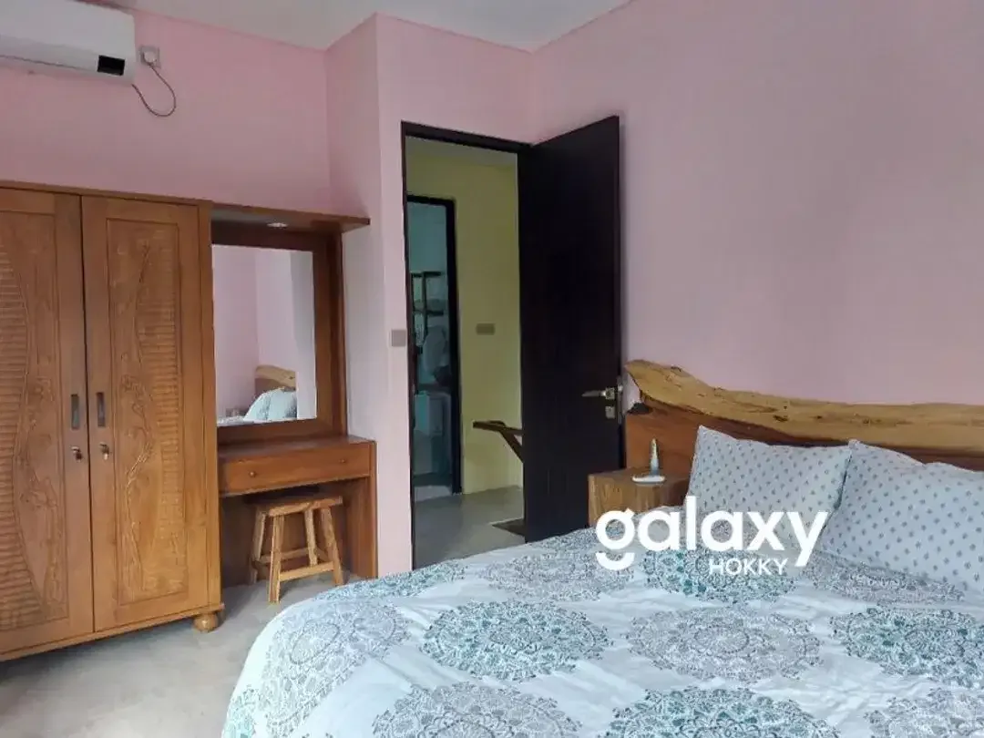 DISEWAKAN RUMAH CANTIK FULL FURNISHED 3BR DI DAMARA JIMBARAN BADUNG - Image 8 of 10
