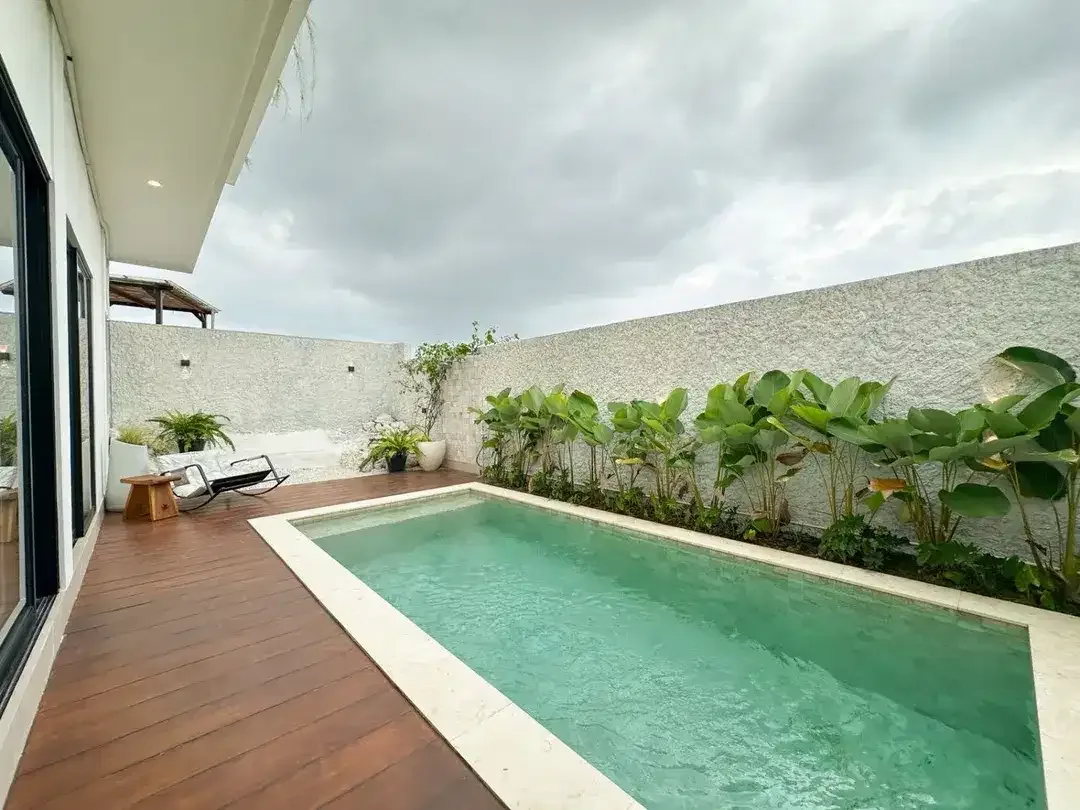 BRAND NEW 2 BEDROOMS MINIMALIST MODRN STYLE VILLA AT UNGASAN - Image 9 of 10