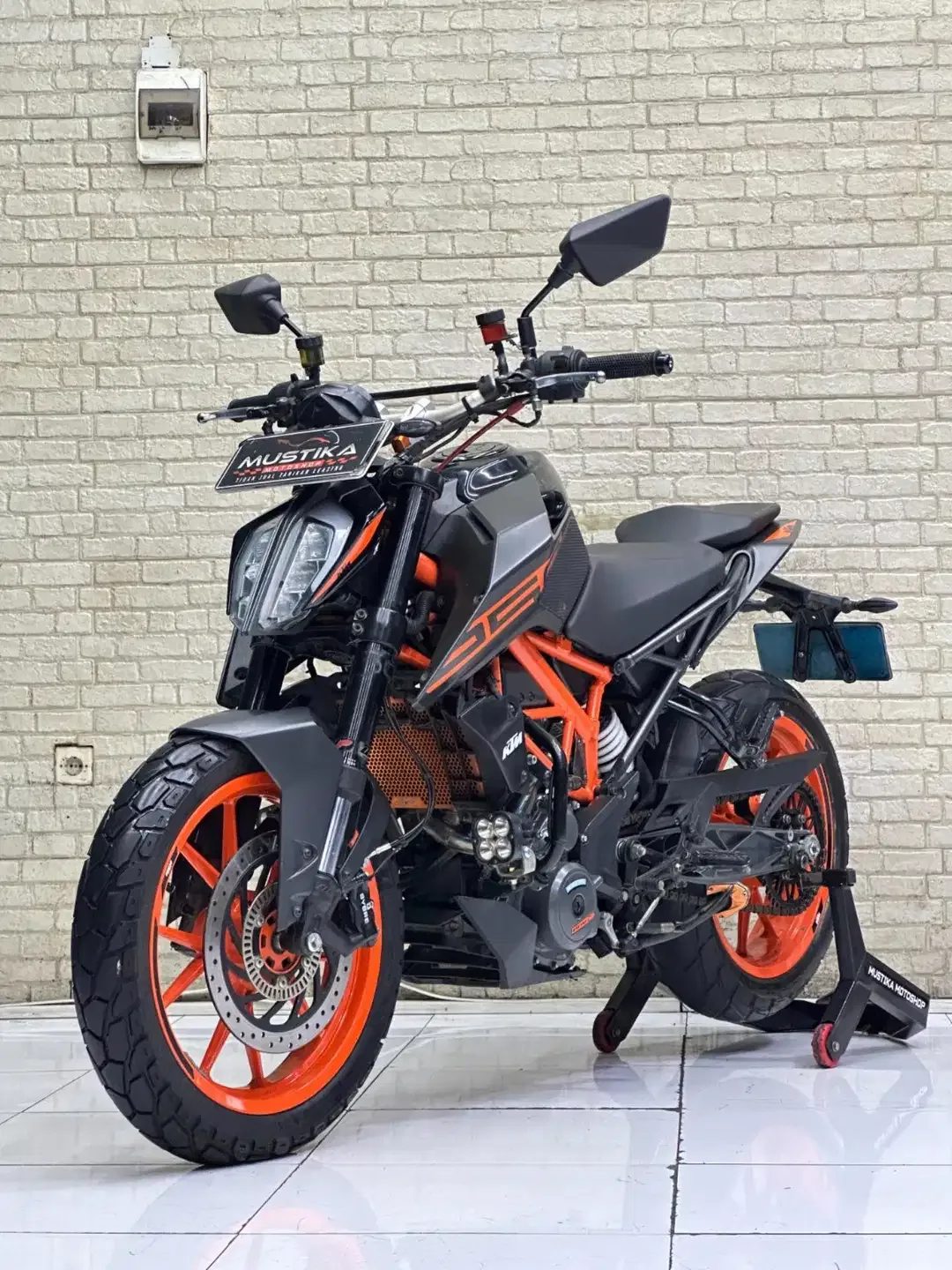 KING OF TORQUE‼️ KTM DUKE 250 ABS GEN 2 TH 2023 NOPOL B ODO 19RB - Image 10 of 10