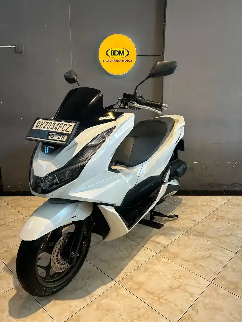 DP 3,5 JT / BUNGA MENURUN 2% / HONDA PCX 160 ABS TAHUN 2023 - Image 4 of 8