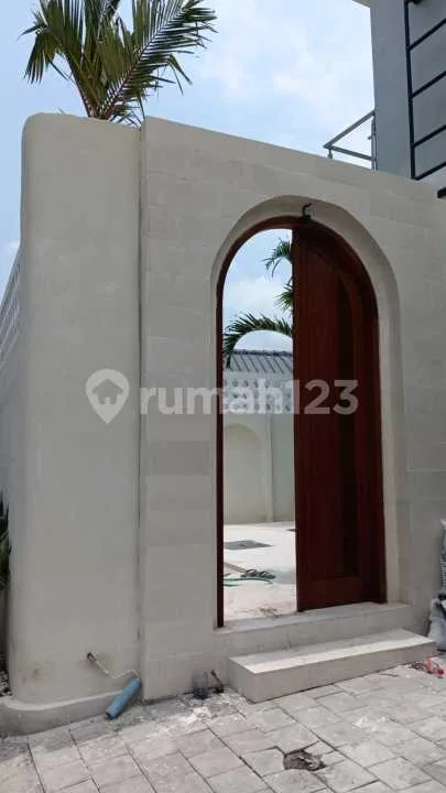 Rumah Semi Villa Furnished Kontrakan Baru SHM - Sertifikat Hak Milik di Canggu - Image 3 of 4