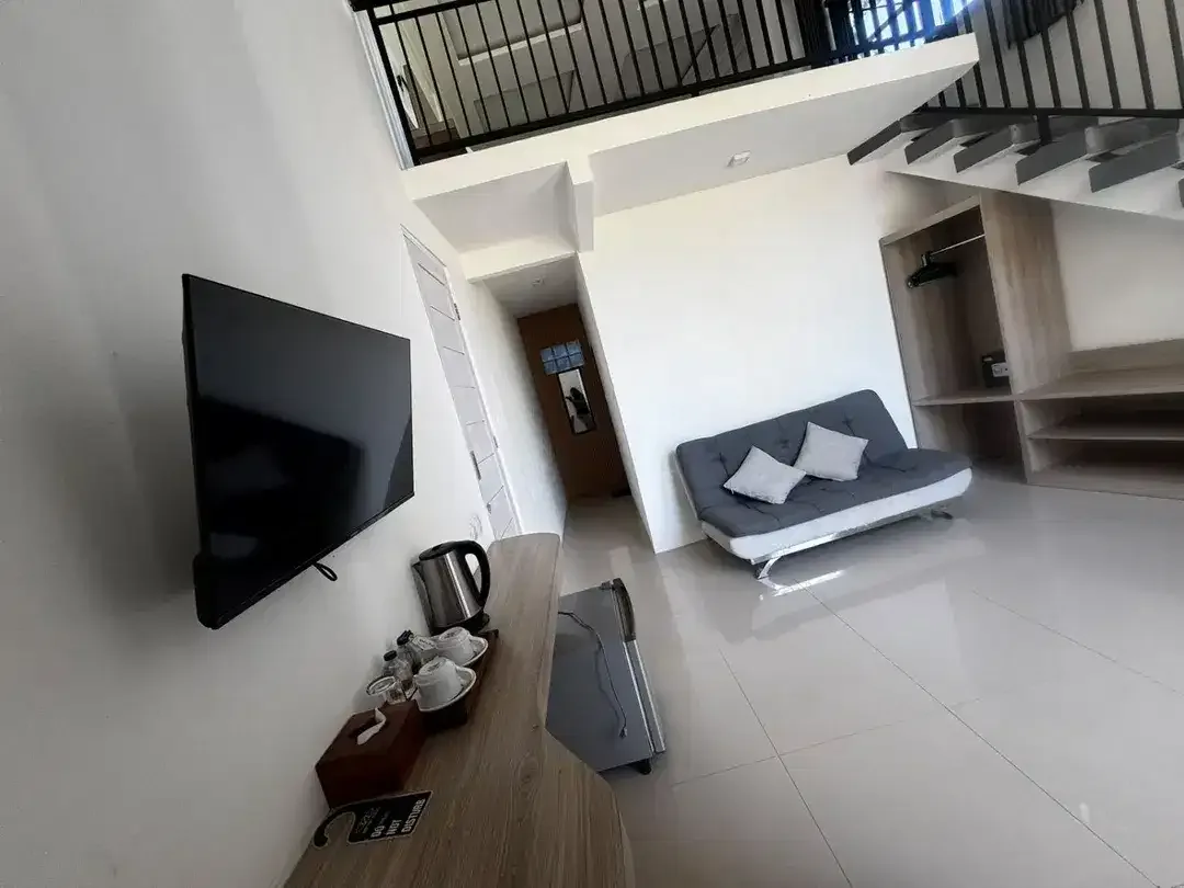 HOTEL / HOSPITALITY ASSET DIJUAL BATU BELIG – KEROBOKAN, BALI - Image 2 of 10