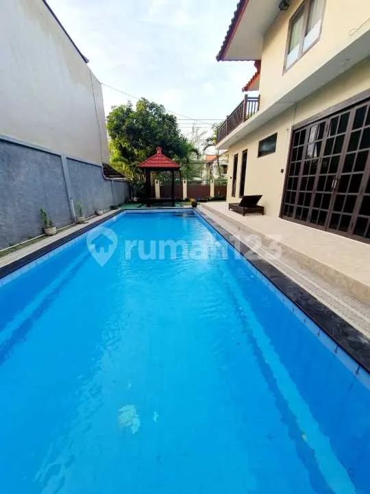 Well-Located Family Residence In The Heart Of Jimbaran - Image 1 of 4