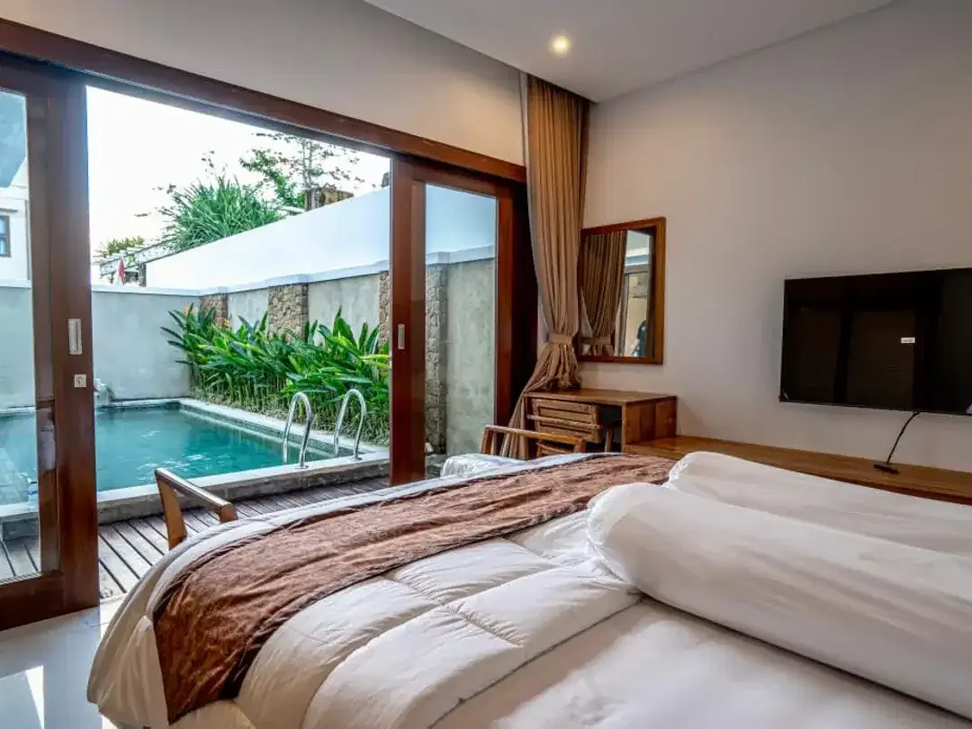 MODERN TROPICAL VILLA IN UNGASAN JIMBARAN - Image 6 of 10