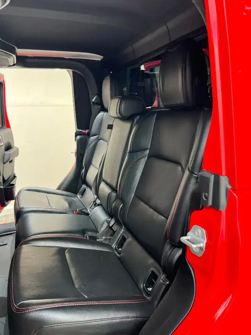 JEEP RUBICON GLADIATOR 4X4 2020 AT RED FIRECRACKER DOUBLE CABIN - Image 10 of 10