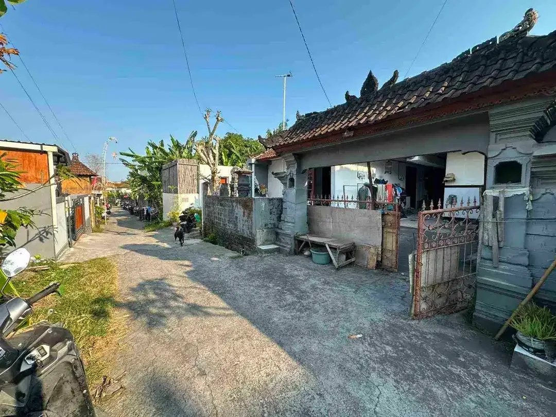 RUMAH KOST LANTAI I UNTUK DIJUAL DI MUNGGU BANTAS - Image 1 of 7