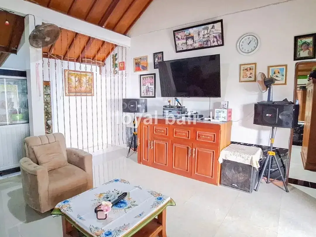 Rumah, Classic House with Convenient Location in Jimbaran, Bali - Image 3 of 9