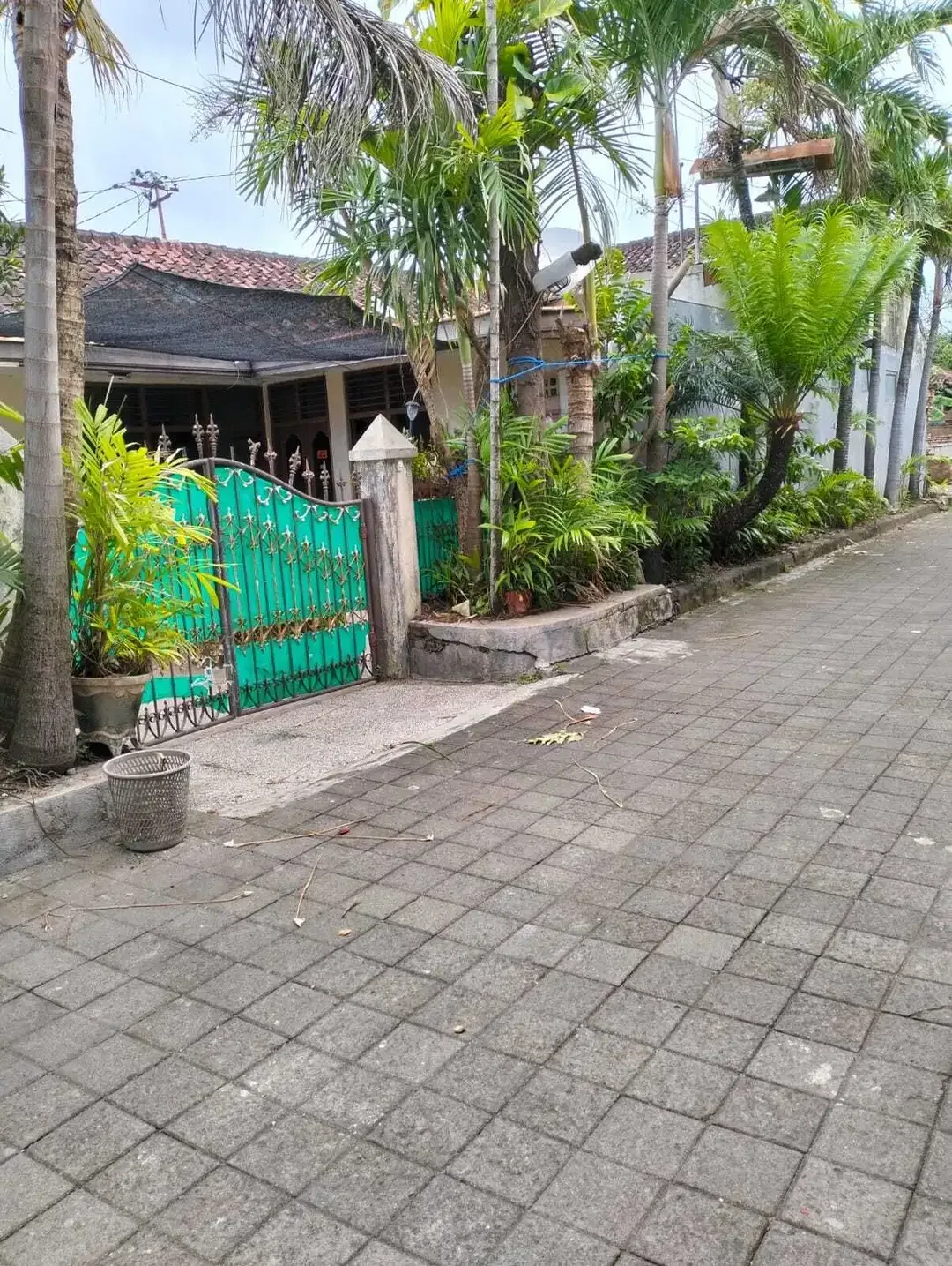 Tanah Isi Bangunan Di Hayam Wuruk Dkt Kampus Warmadewa Renon Sanur - Image 1 of 4