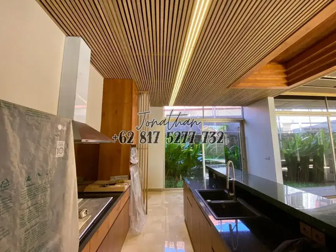 Dijual Villa Mewah Modern 4 Kamar SHM di Kesari Sanur Beach Denpasar Bali - VSMEK - Image 3 of 10