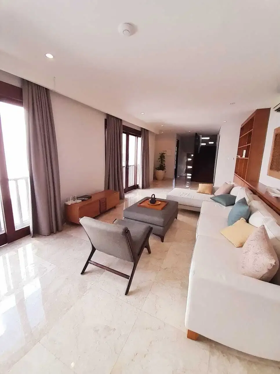 VILLA JIMBARAN DALAM KOMPLEKS EXCLUSIVE READY UNIT - Image 3 of 10