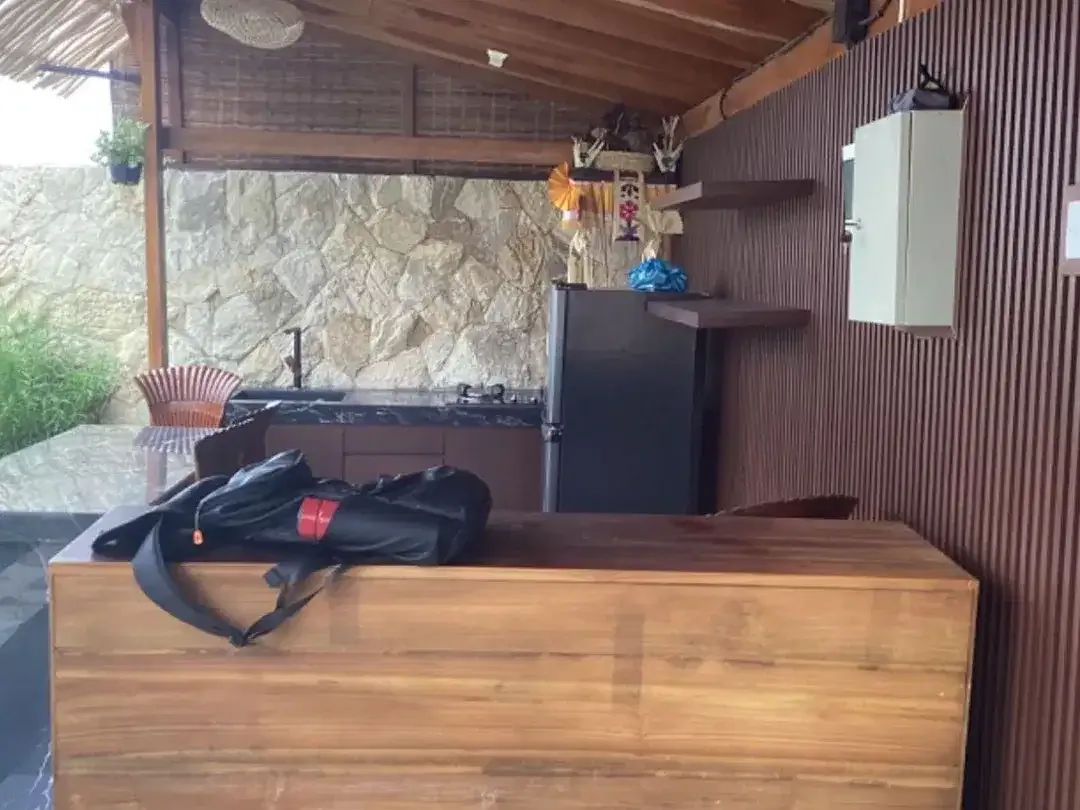 Freehold - Mezzanine Villa 2 Bedrooms In Kerobokan Bali - Image 2 of 10