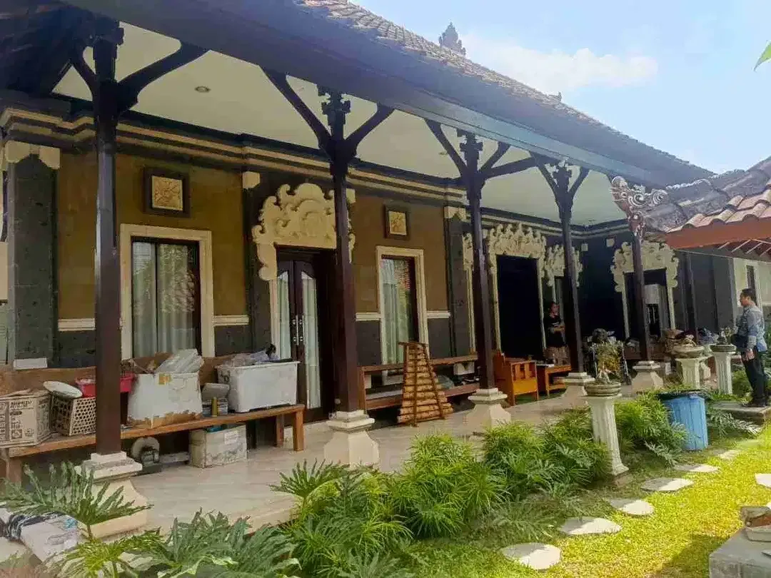 Jual Rumah 1lt Luas Tanah 400m2 Lokasi Jl Batur Sari Sanur Dekat Pantai area Investasi Strategis. Gr - Image 1 of 10