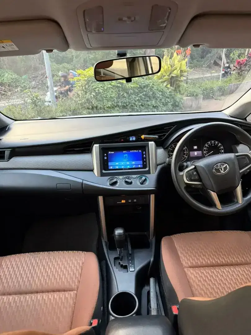 Toyota Kijang Innova Reborn 2.0 G Bensin Matic 2019 Putih - Image 9 of 10