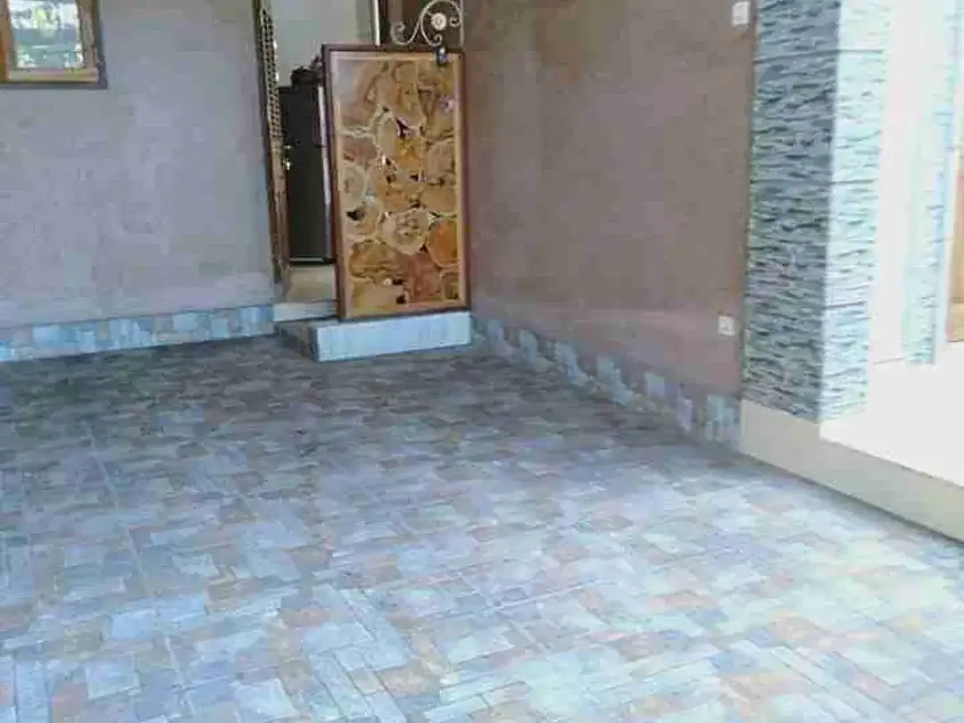 Rumah Keluarga Ideal 2 Lantai di Kesiman Denpasar - Image 10 of 10