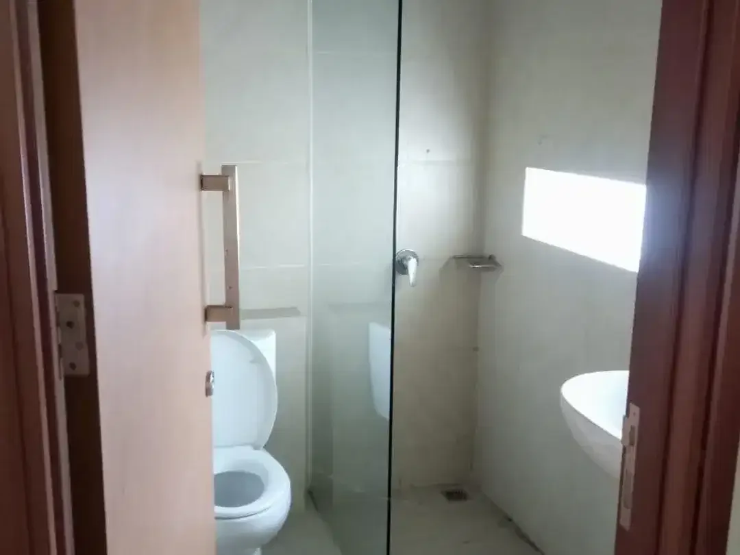Rumah Kawasan Premium Area Citraland Denpasar - Image 8 of 10