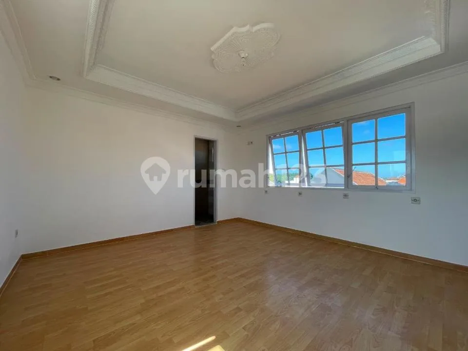 Dijual Rumah 3 Lantai Siap Huni di Jimbaran, Bali - Image 4 of 4