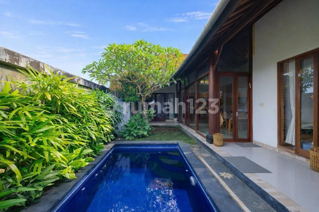 Spacious 3-Bedroom Private Sanctuary In Umalas 1 - Image 2 of 4