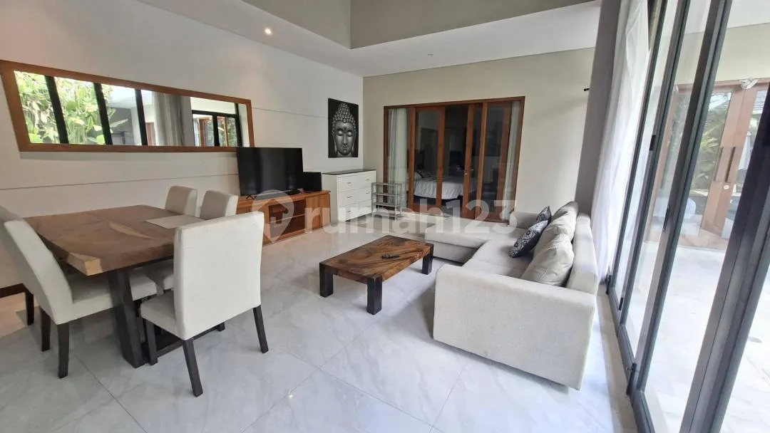 3 br Villa Minimalis Near School Near Shops,Near Beach - Image 3 of 4