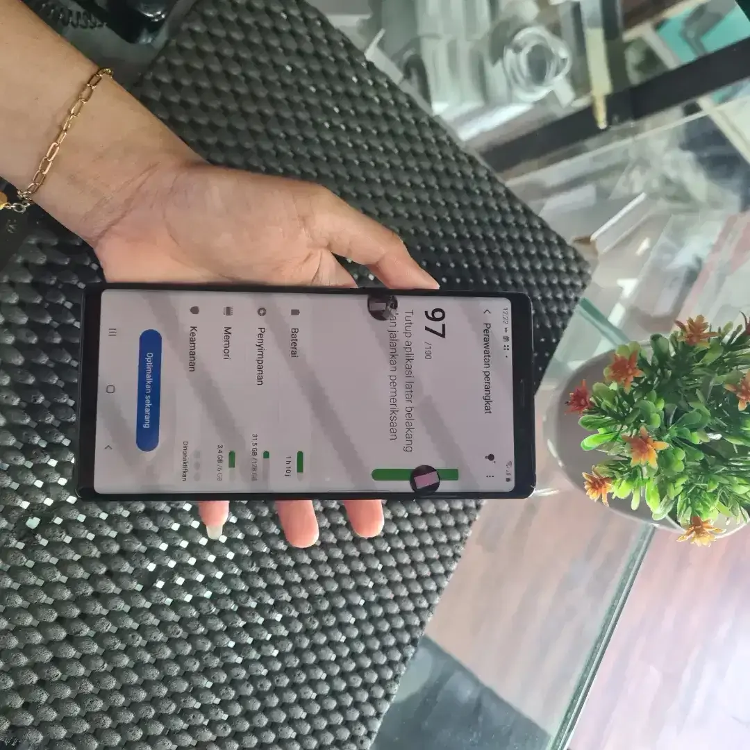 Samsung Galaxy Note 9 6/128GB – Unit Only – Kondisi Siap Pakai - Image 3 of 3