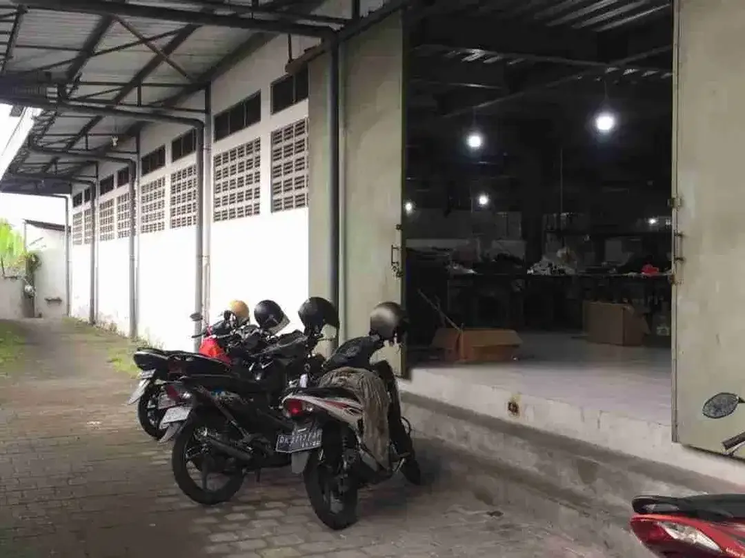Dijual Tanah ada Bangunan Gudang yang berlokasi di Pinggir Jalan Raya Tumbak Bayuh - Image 4 of 10