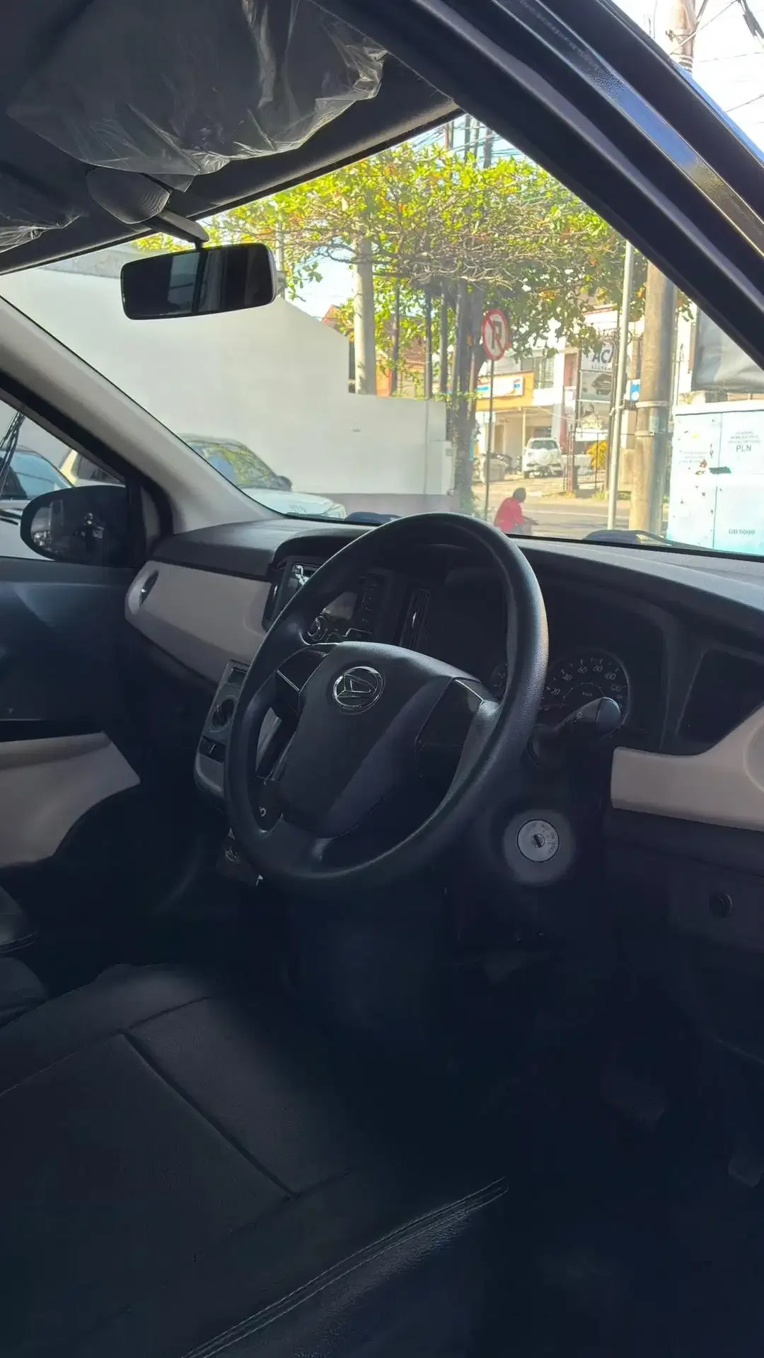 Daihatsu Sigra R 2018 Bensin - Image 6 of 10