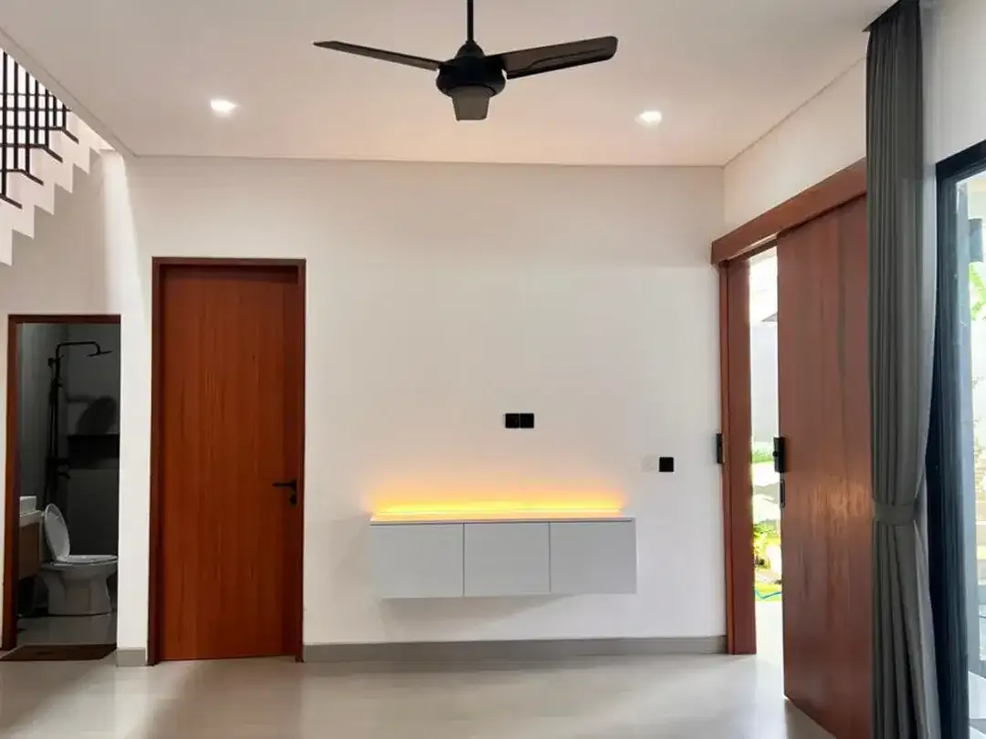 ID:H-131 Disewakan Rumah Semi Villa Ubung Denpasar Bali Dekat Gatsu Kerobokan Dalung - Image 2 of 10